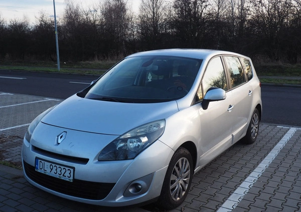 Renault Grand Scenic cena 20900 przebieg: 247000, rok produkcji 2011 z Legnica małe 121